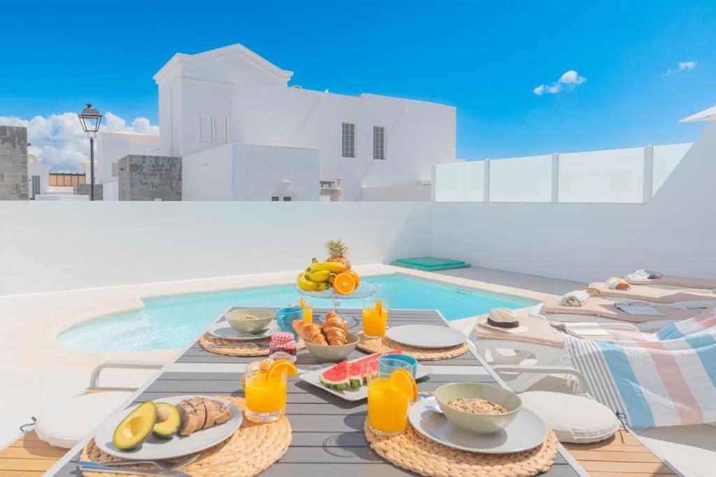 Casa Lolalo - Modern Villa With Pool, 15Min Walk To Marina Rubicon Playa Blanca  Kültér fotó