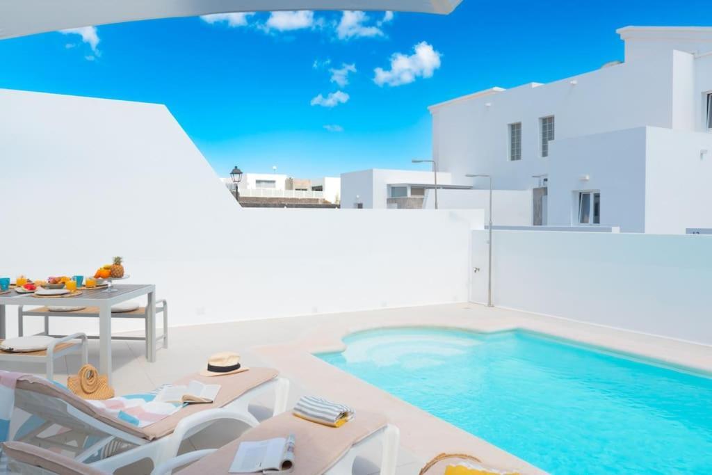 Casa Lolalo - Modern Villa With Pool, 15Min Walk To Marina Rubicon Playa Blanca  Kültér fotó
